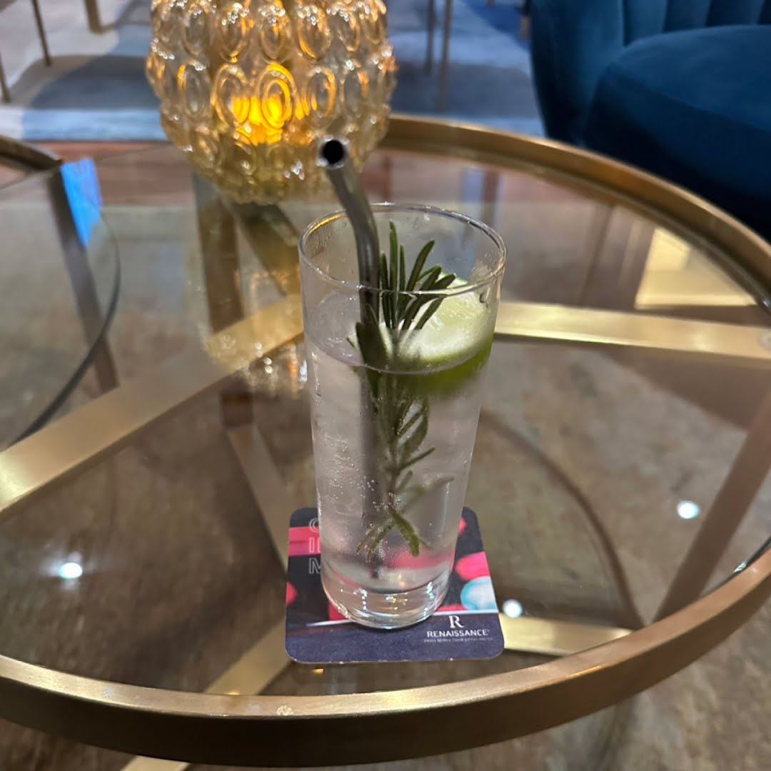Gin And Tonic 