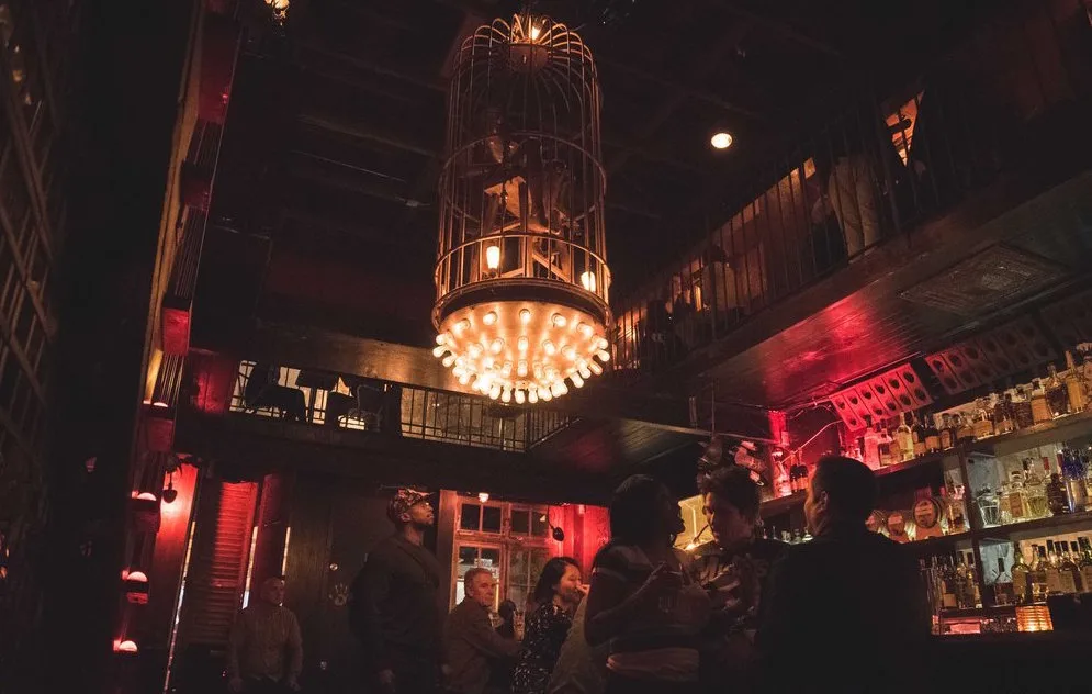 Tunnel Top Lounge and Bar