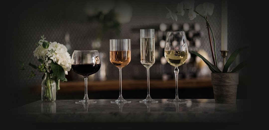 Flora's Wine Bar