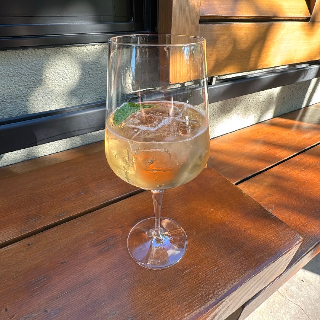 Elderflower Spritz
