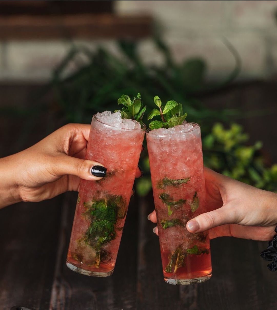 Strawberry Elderflower Mojito