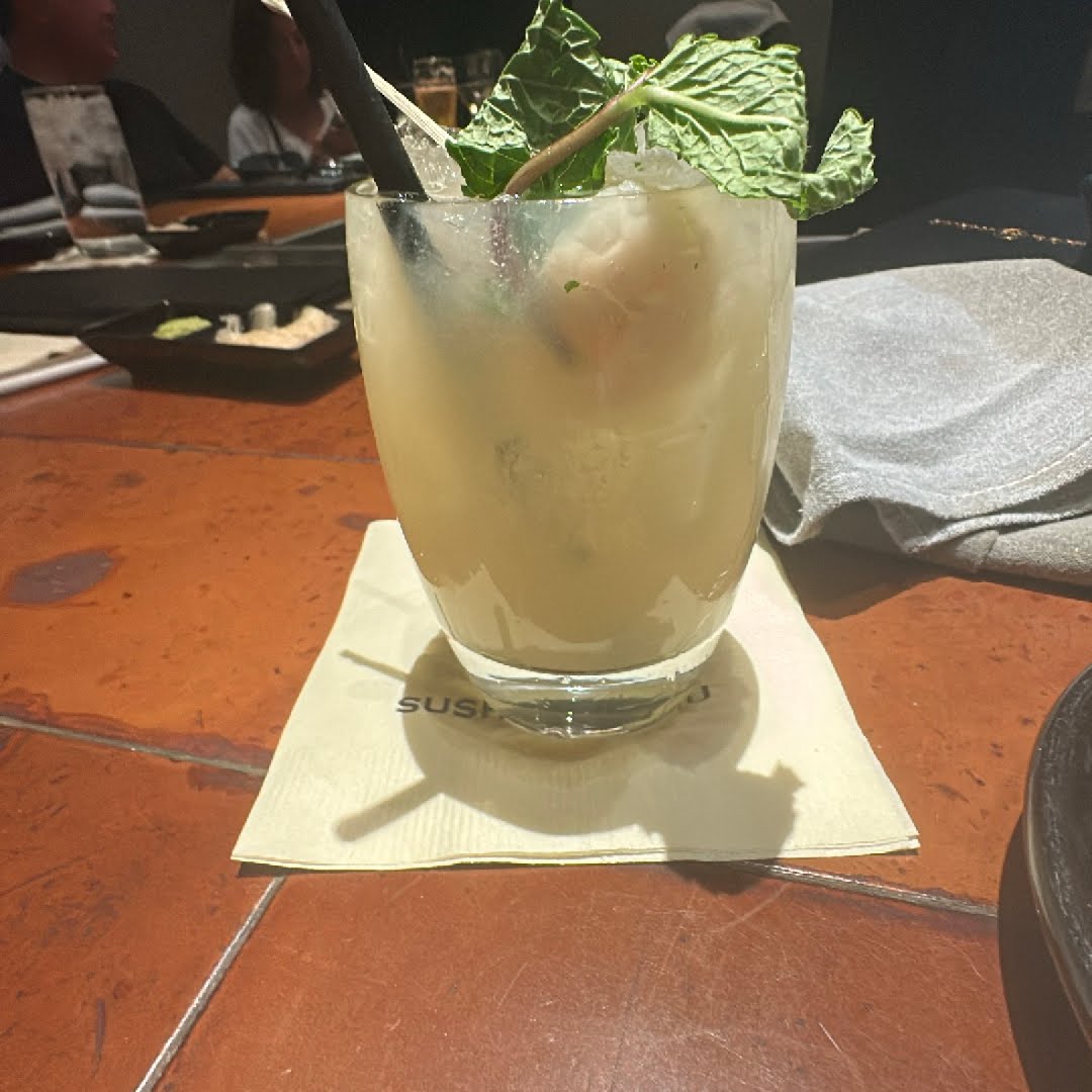 Ginger Lychee Mojito