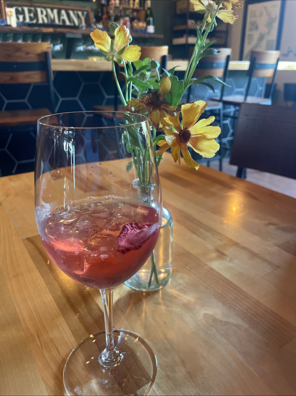 Strawberry Sunshine Spritz