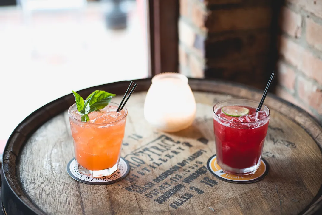 Alley Bar