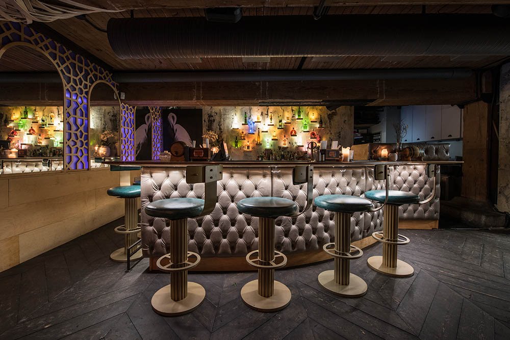 Hello Goodbye Bar