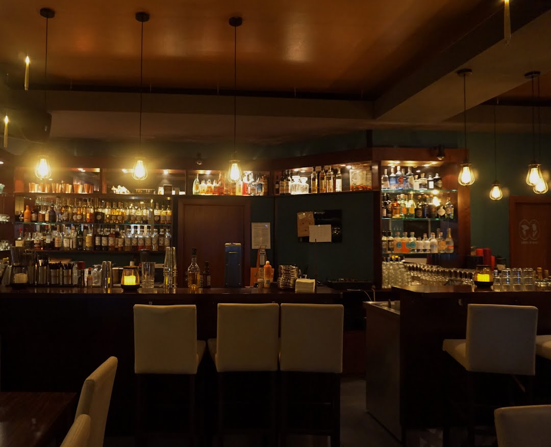Switch The Cocktail Bar